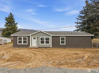 112 Washington Pl, Electric City, WA 99123