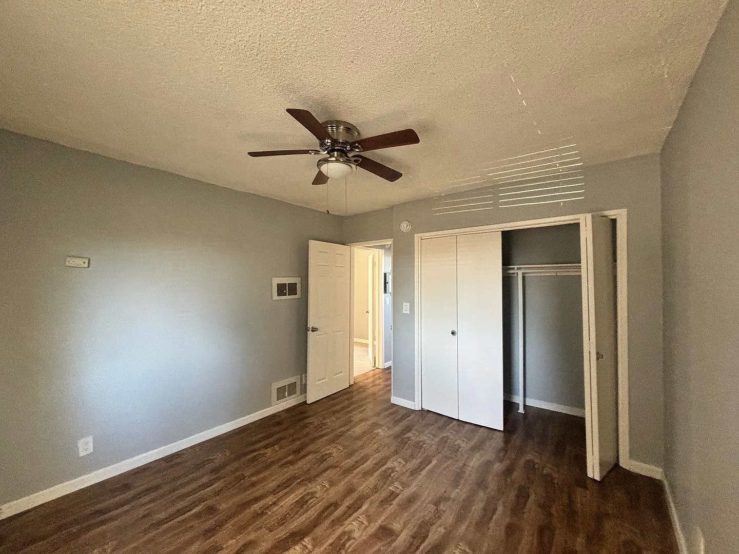 1 bed, 1.0 bath, $2,289 — Photo 2