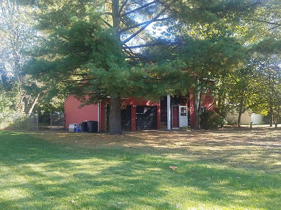 2nd image of 7 Malibu Ln