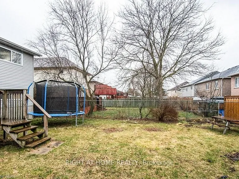 554 Halberstadt Cir — Photo 36