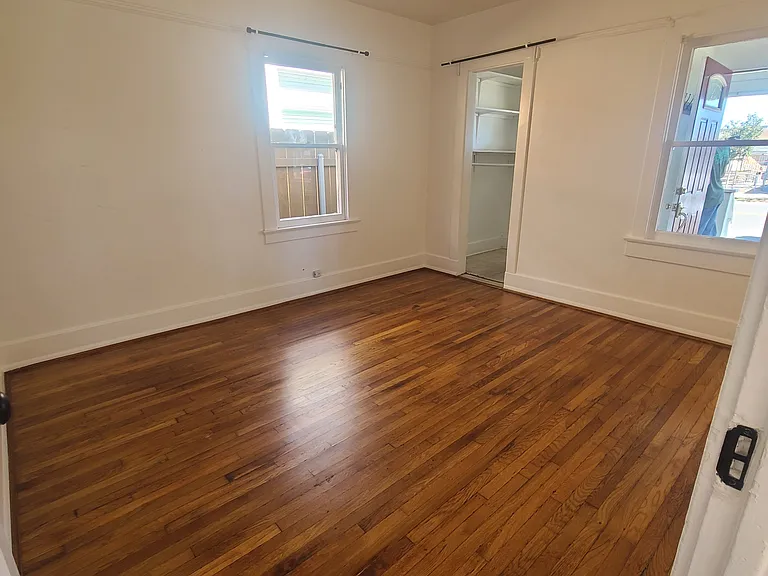 1618 Meade Ave — Photo 16