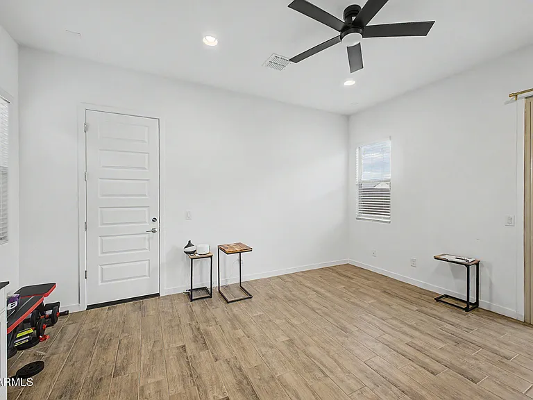 3825 W Buist Ave — Photo 29