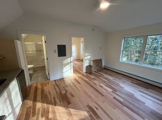 2 Chase Ln #2, Brunswick, ME 04011
