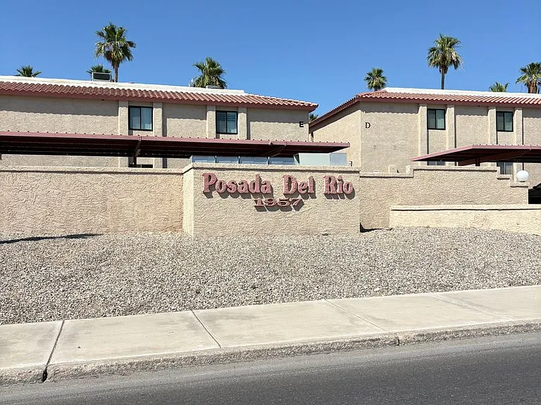 1957 Mesquite Ave #27 — Photo 1