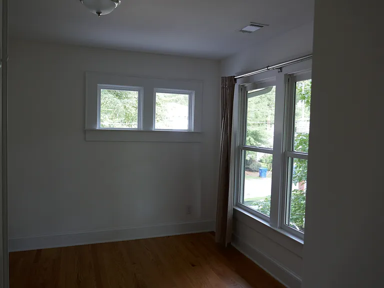 73 Mortimer St SE — Photo 16