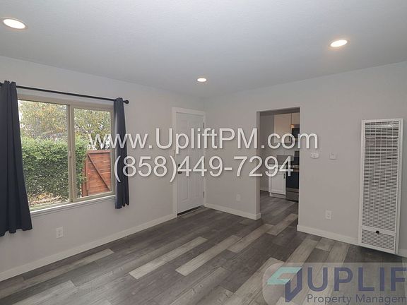 3rd image of 4165 Wightman St