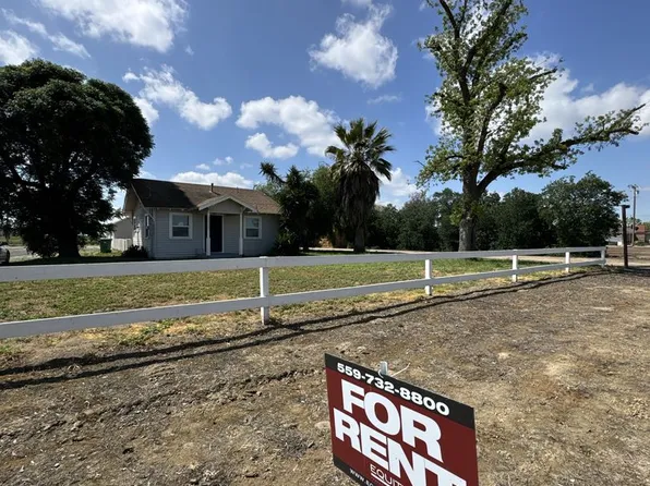 3625 W Prosperity Ave, Tulare, CA 93274