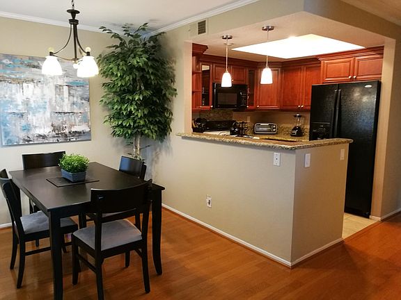 Dining room/kitchenD