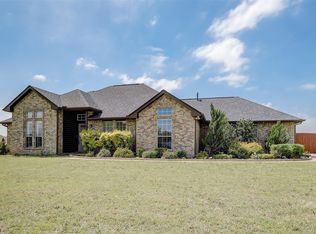 5621 Plainview Rd, Midlothian, TX 76065