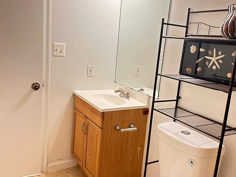 200 Colesville Manor Dr — Photo 8