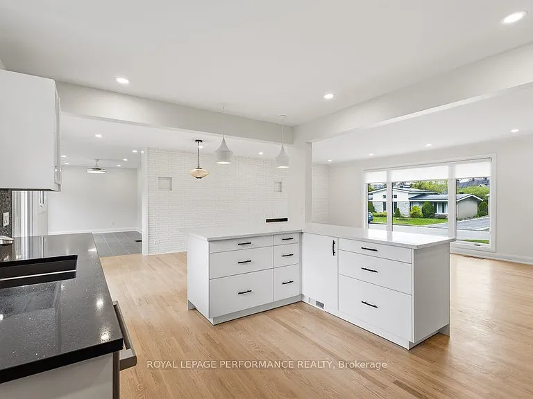 180 Roger Rd — Photo 27