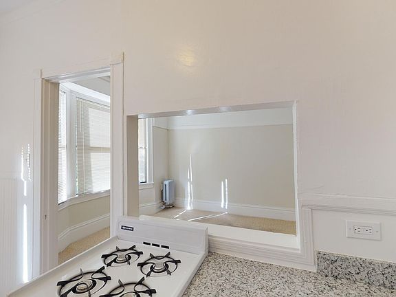 4th image of 150 Franklin St APT 405