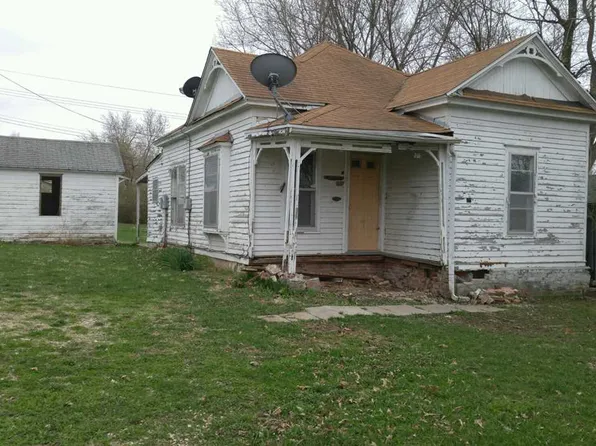1313 10th St, Auburn, NE 68305