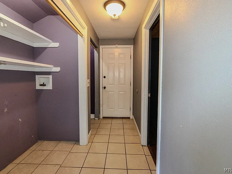541 Spruce Ln — Photo 7