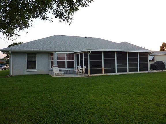2nd image of 559 SE Euclid Lane