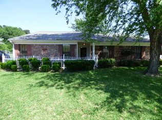126 Quail Ridge Dr, Nacogdoches, TX 75961