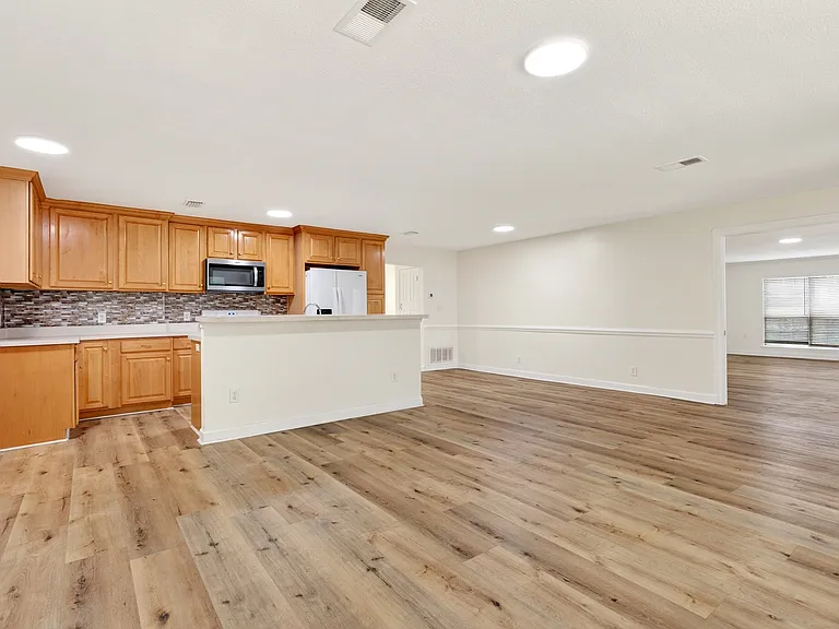 22316 Toler Rd — Photo 9
