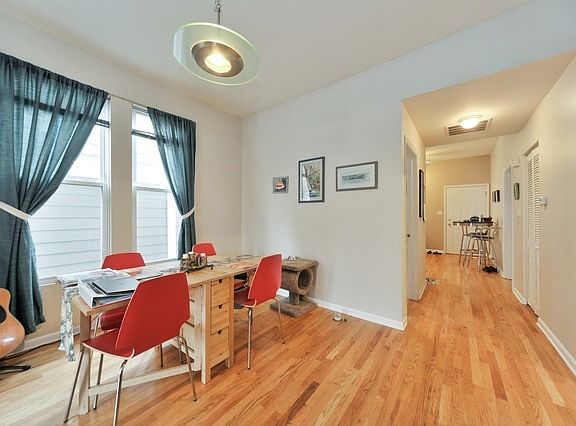 4th image of 1817 W Berwyn Ave #1