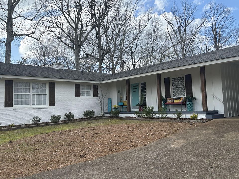1st image of 222 Forest Hills Dr