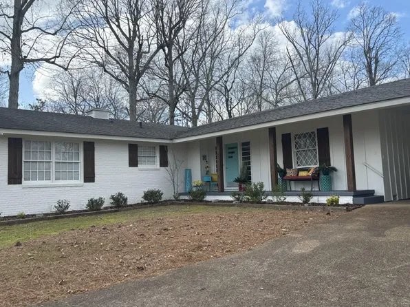 222 Forest Hills Dr, Florence, AL 35633