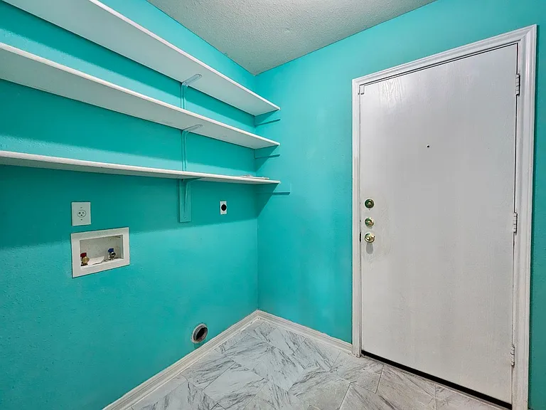 4207 Indigo Dr — Photo 26