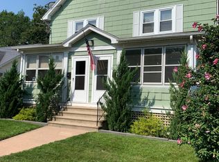 6 Washington Ave, Enfield, CT 06082