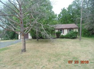 16 Goodburlet Rd, Henrietta, NY 14467