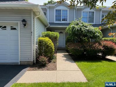 41 Foxwood Sq, Westwood, NJ, 07675