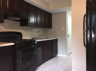 105 Blackwood Clementon Rd, Lindenwold, NJ 08021