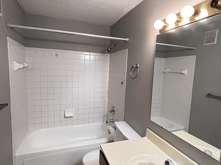 4351 Village Parkway Cir W #10 — Photo 7