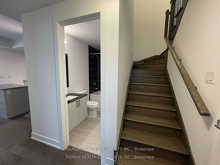 1095 Douglas McCurdy Cmn #157 — Photo 10