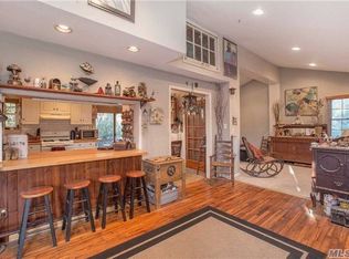 72 Hillside Ave, Patchogue, NY 11772