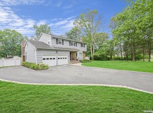 101 Dix Hwy, Dix Hills, NY 11746