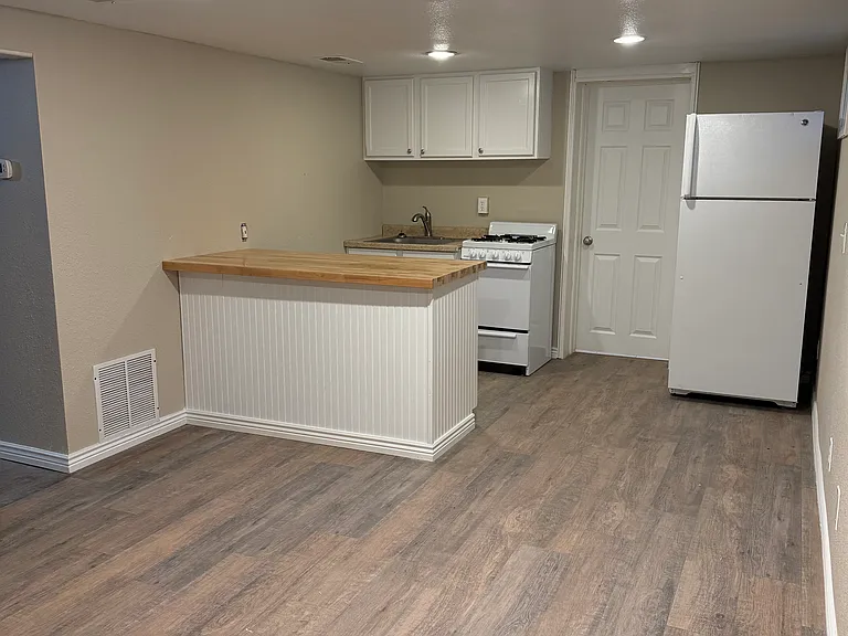 2922 Reed Ave #B — Photo 2
