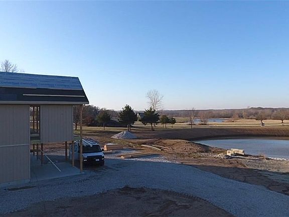 3rd image of 31404 S Davenport Rd