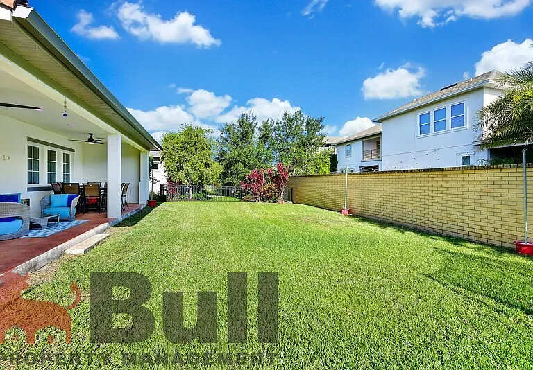 8233 Canetti St — Photo 43