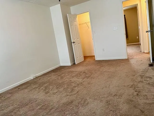 209 Ascot Ct — Photo 21