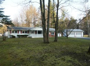 1847 N Burrell St, Sanford, MI 48657