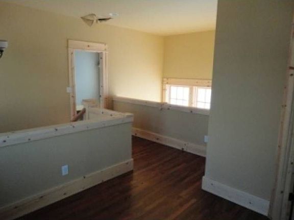 2nd floor open area