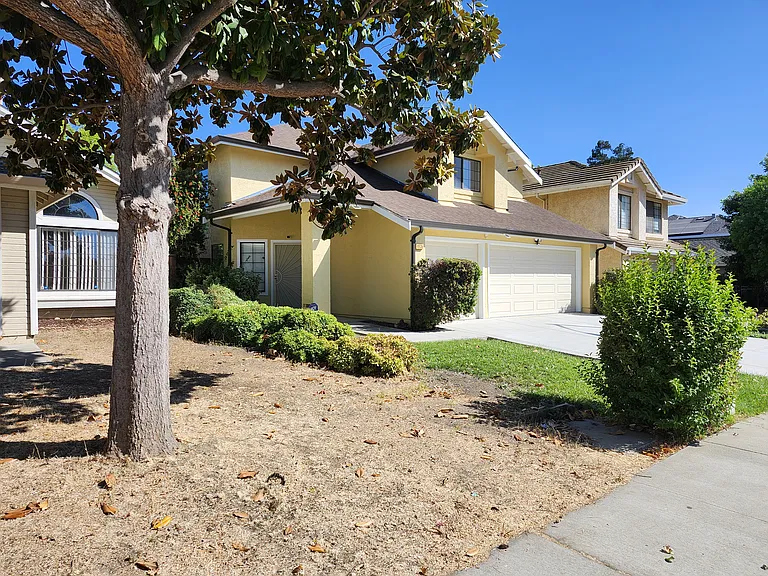 4839 Knollcrest Dr — Photo 1