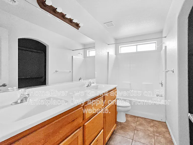 2806 Palisades Dr #101 — Photo 12