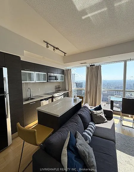 386 Yonge St #4611 — Photo 26