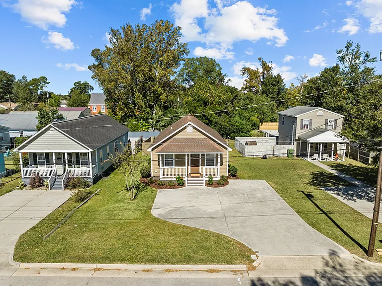 1215 Wooster St — Photo 46