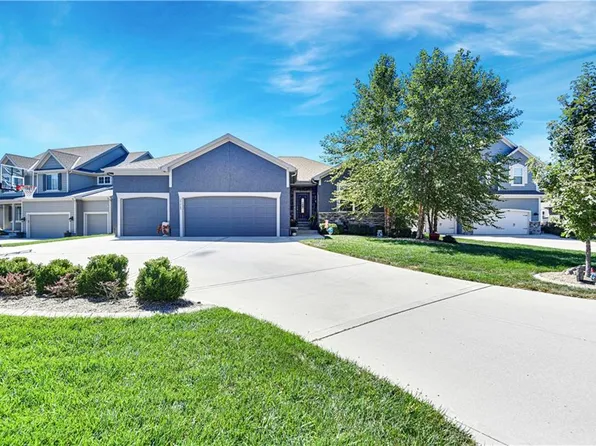 25069 W 150th Ter, Olathe, KS 66061