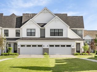 4482 Chelsea Manor Cir, Aurora, IL 60504