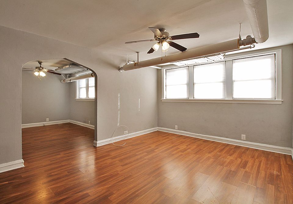 101111 S. Harvey Ave. and 237249 South Blvd. Apartment Rentals Oak