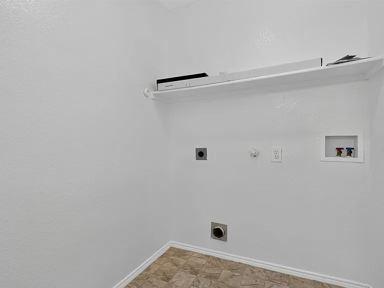 826 Hems Ln — Photo 12