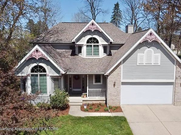 703 Feasel St, Eaton Rapids, MI 48827