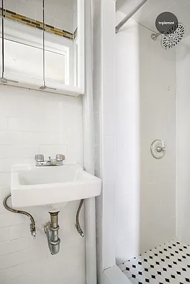 Rented by Triplemint | media 8