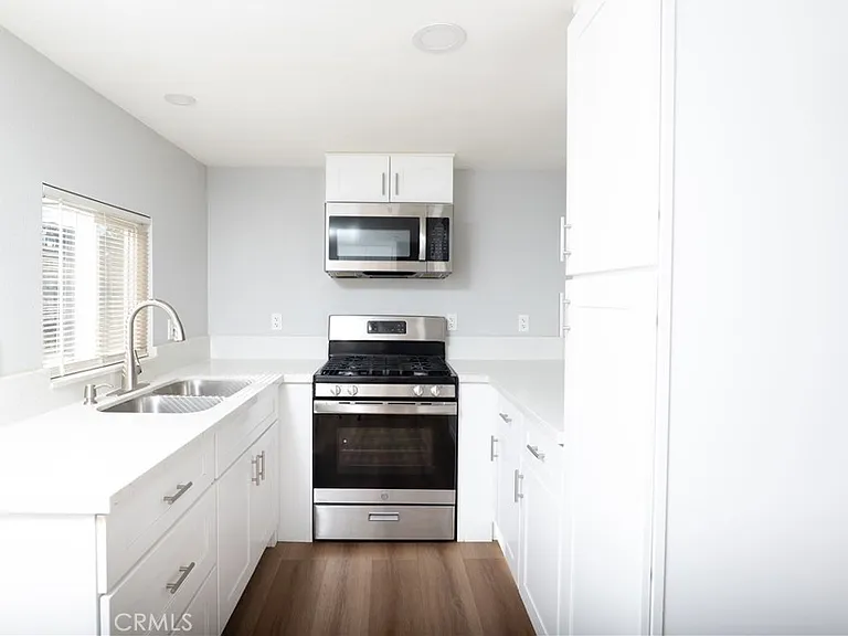 5286 Odell St #C — Photo 6